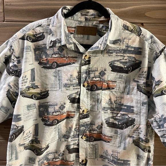 CLEARWATER OUTFITTERS Classic Car Themed Large Button Front Short Sleeve Shirt - Picture 2 of 14